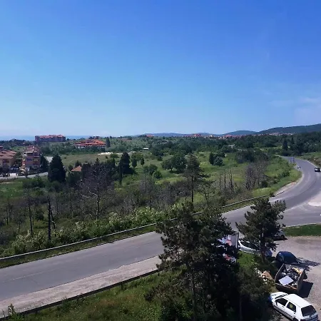 Hills Eh *